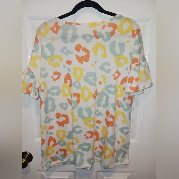 Colorful Patterned Women's Top - Picture 2 of 2